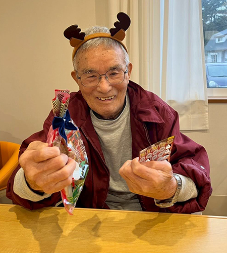 クリスマス会はビンゴで大盛り上がり