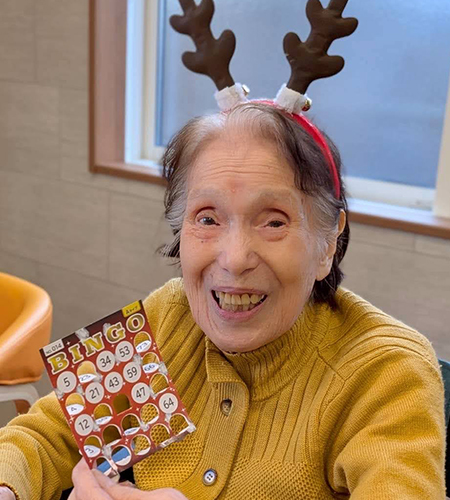 クリスマス会はビンゴで大盛り上がり