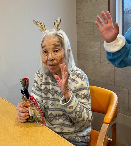 クリスマス会はビンゴで大盛り上がり