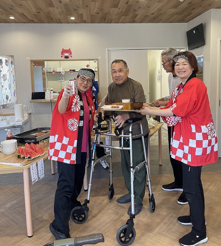 夏祭り「屋台ケアリー」を行いました。